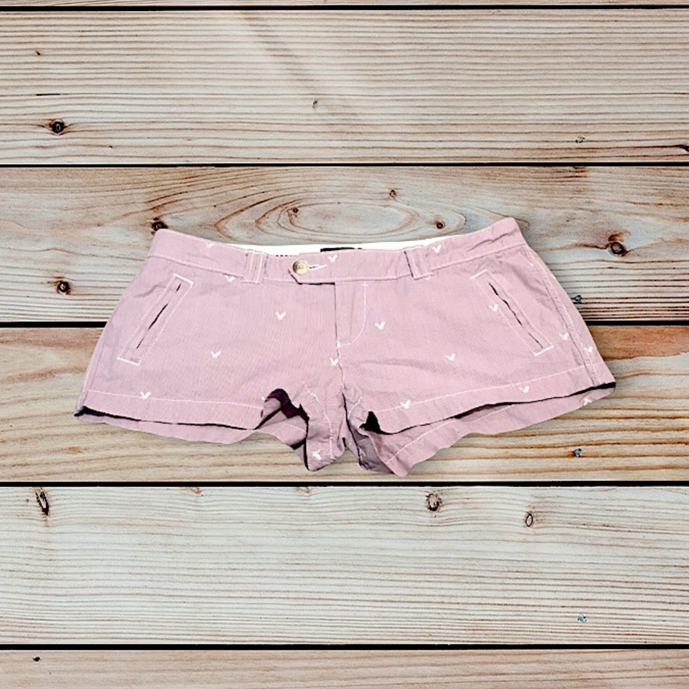 🛍 3/$15 American Eagle Striped Lavender Shorts